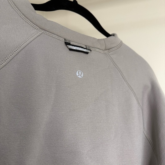 Lululemon Mile High Crew Pullover Sweatshirt Gray Reflective Cozy Everyday Style - Picture 7 of 9